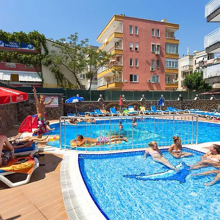 Kleopatra Tower 公寓式酒店 阿拉尼亚