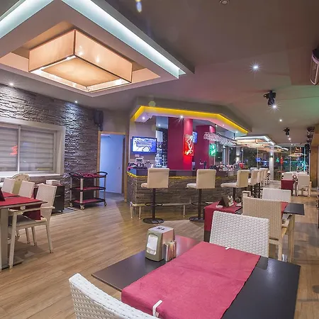 Kleopatra Tower 公寓式酒店 2*