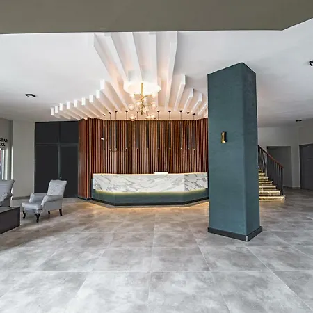 Kleopatra Tower 2* 阿拉尼亚