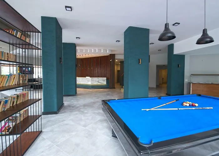 Kleopatra Tower Aparthotel