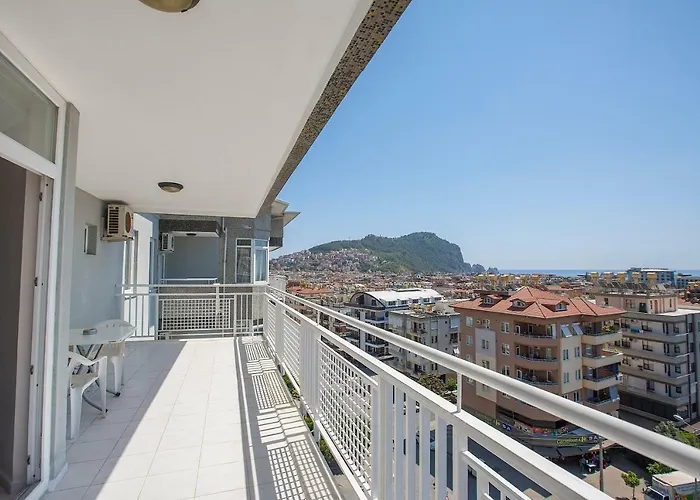 Kleopatra Tower Alanya