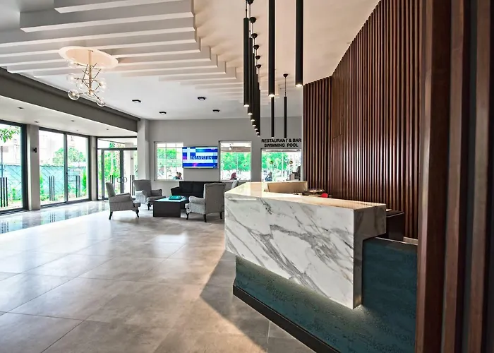 מלון דירות Kleopatra Tower 2*